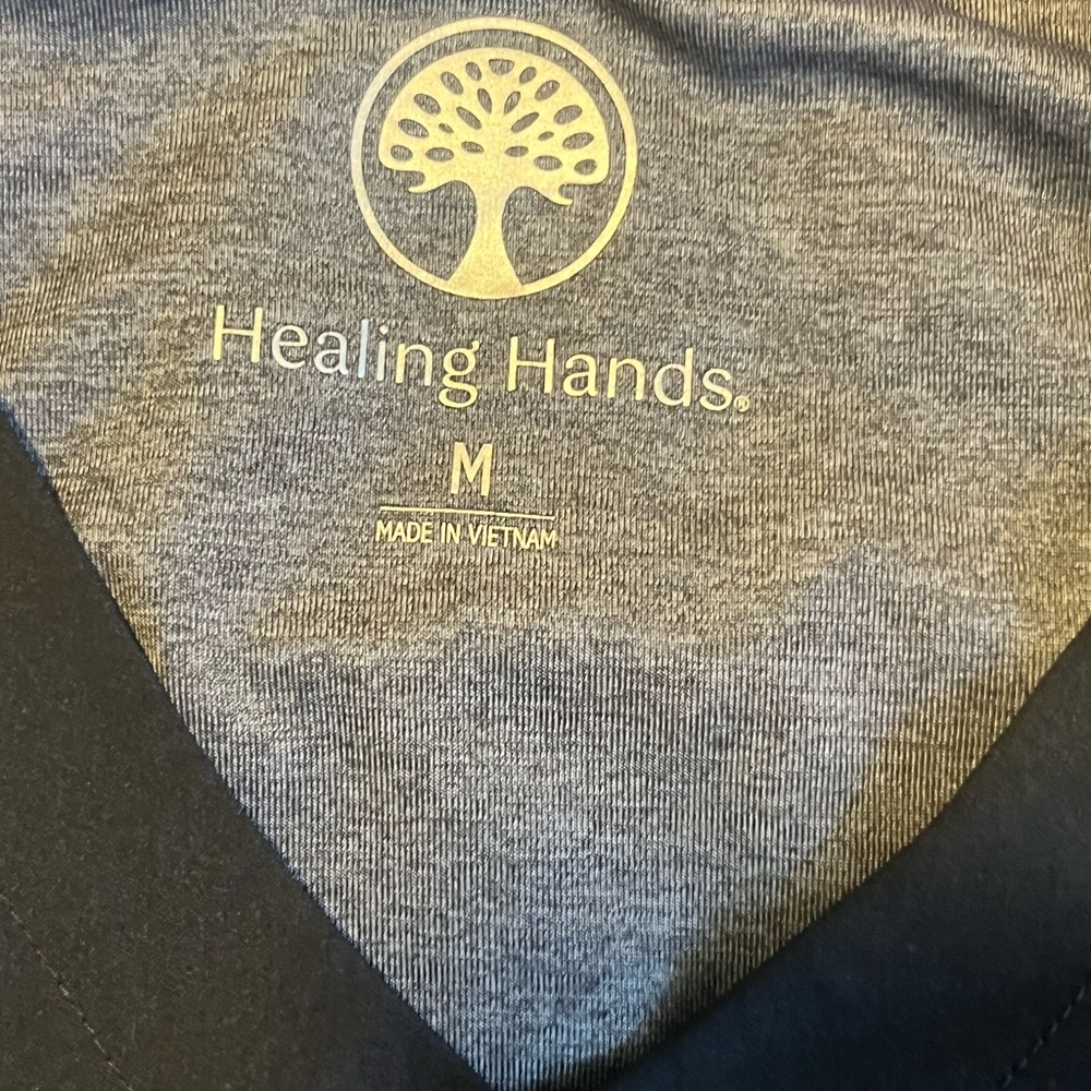 Healing Hands Charcoal Scrub Top - Picture 5 of 5